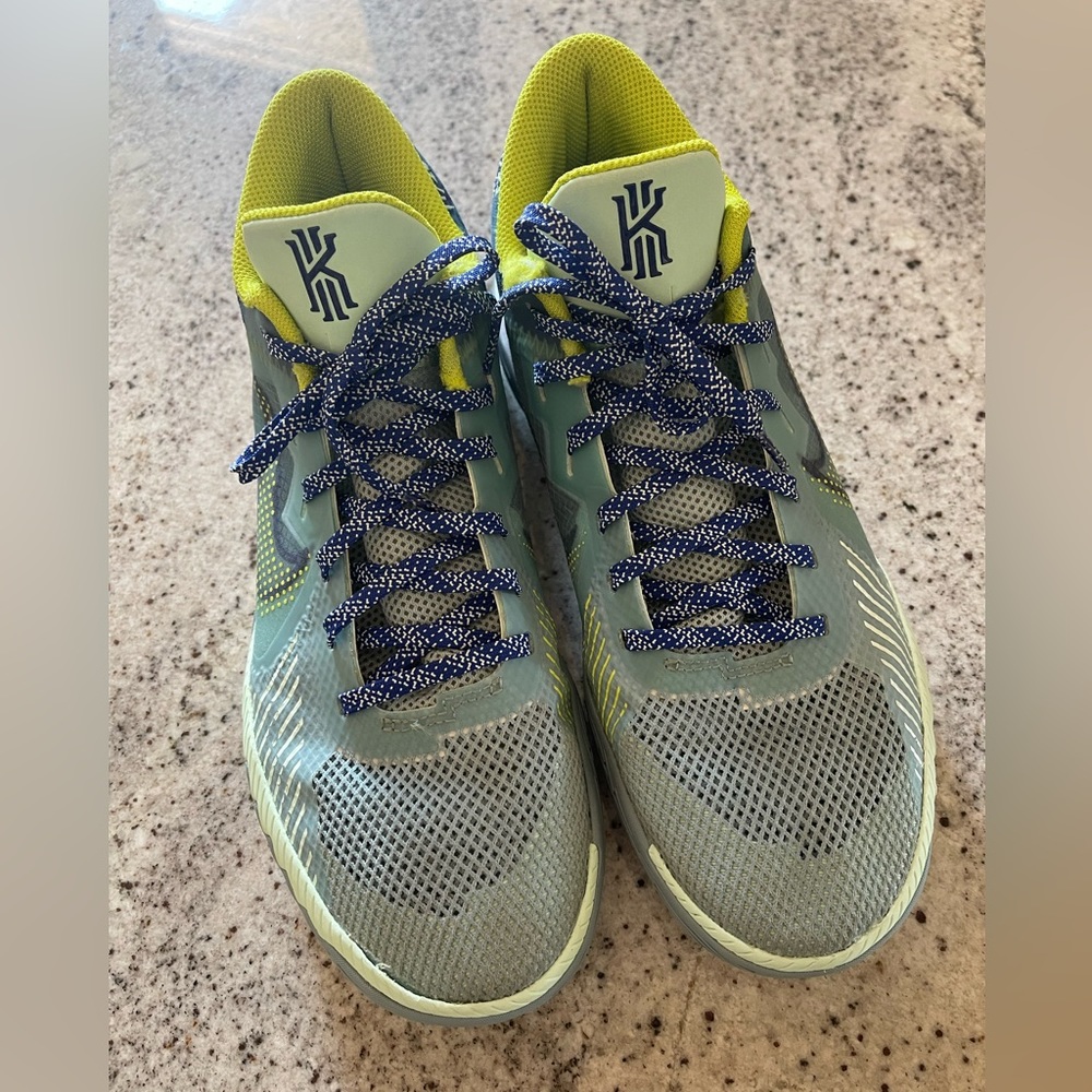 Nike Kyrie Flytrap Men’s Ocean Size 9